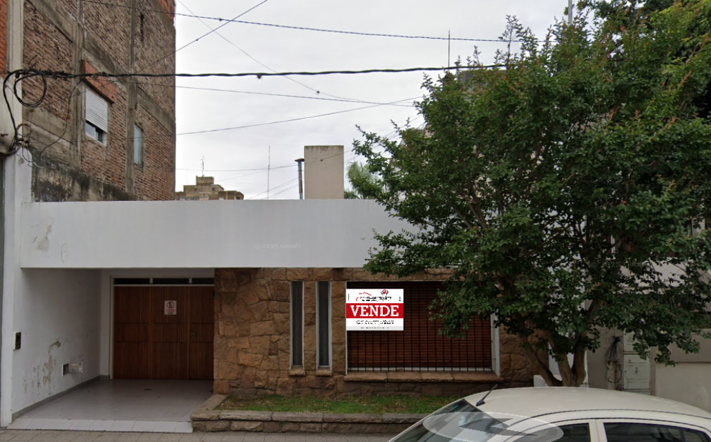 Av Rivadavia 170 Arrecifes Casa 4 con Dep.  ambientes  En Venta -6