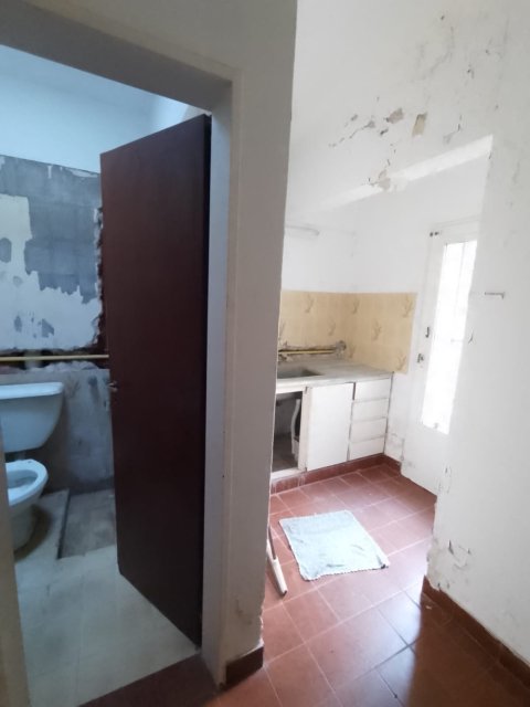 Av Rivadavia 170 Arrecifes Casa 4 con Dep.  ambientes  En Venta -17