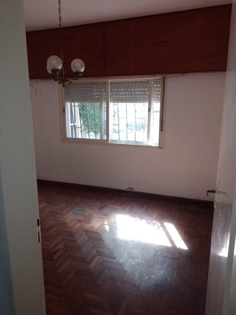 Av Rivadavia 170 Arrecifes Casa 4 con Dep.  ambientes  En Venta -11
