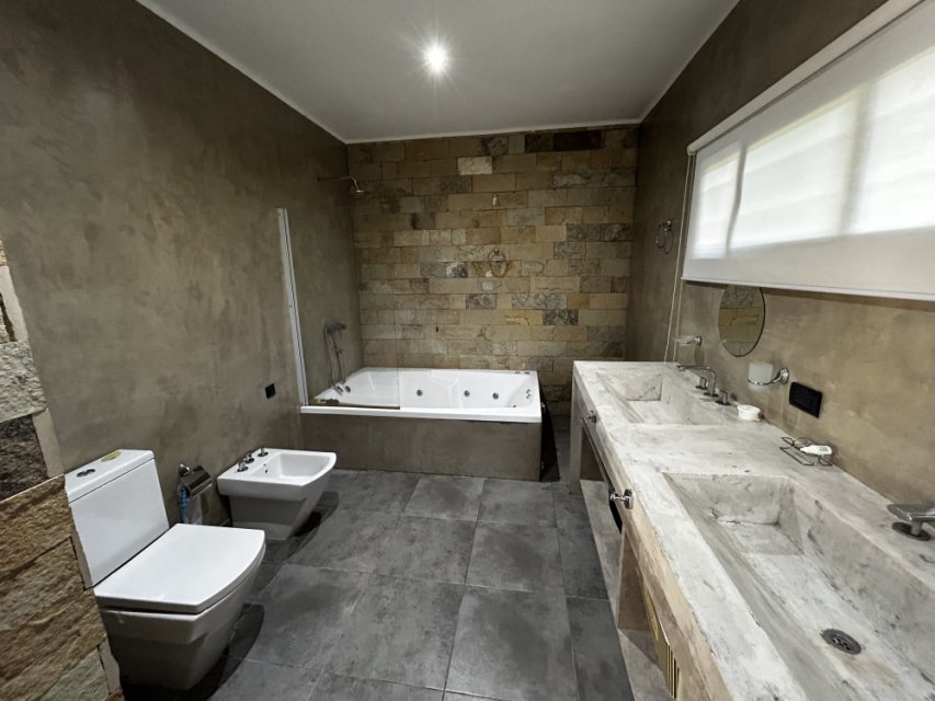 Las Hortensias al 250 - Barrio Real Junín Quinta o casa de campo 4 con Dep.  ambientes  En Venta -9