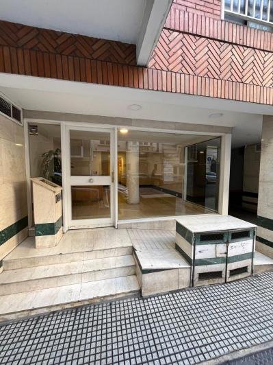 Pacheco de Melo 1900 Departamento 3 con Dep.  ambientes  En Venta -1