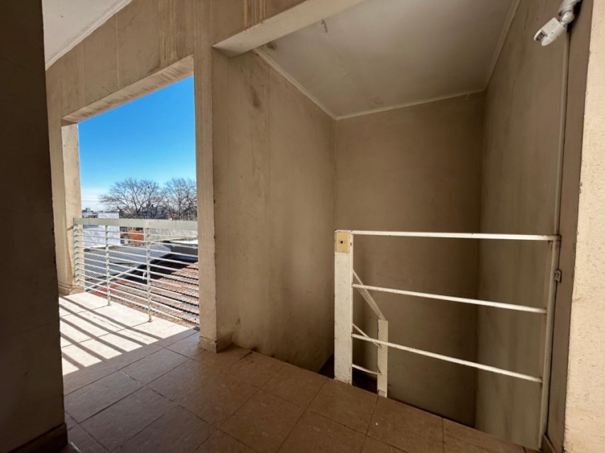 Orellanos y Urquiza Departamento 2  ambientes  En Venta -4