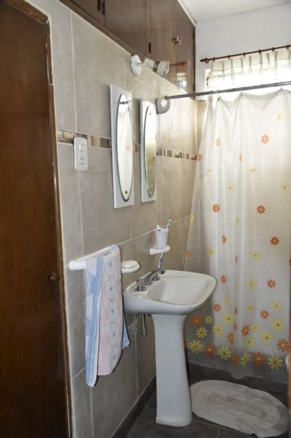 IRALA Bragado Casa 3 con Dep.  ambientes  En Venta -7