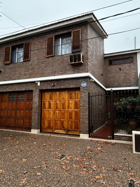 Alte Brown 233 Junín Departamento tipo casa - PH 3 con Dep.  ambientes  En Venta -0