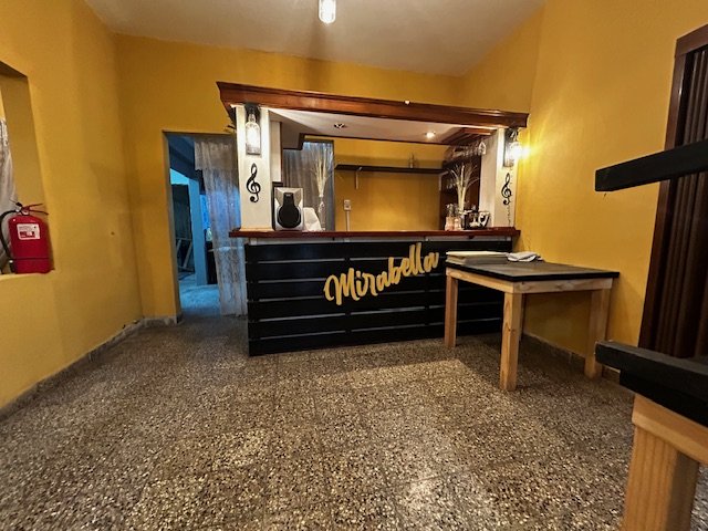 Arquímedes al 100 Junín Negocio o fondo de comercio 3 con Dep.  ambientes  En Venta -0