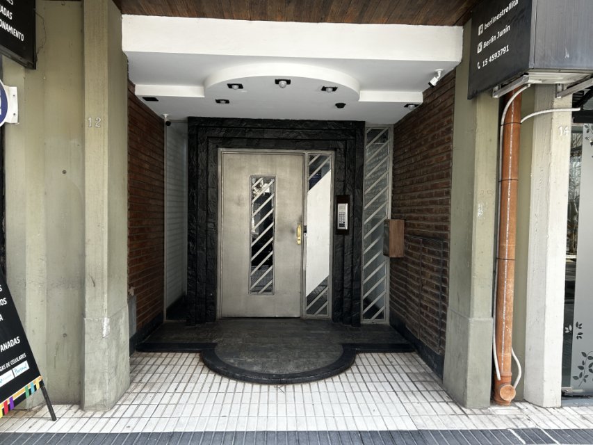 Lebensohn 18 Junín Departamento 3 con Dep.  ambientes  En Venta -0