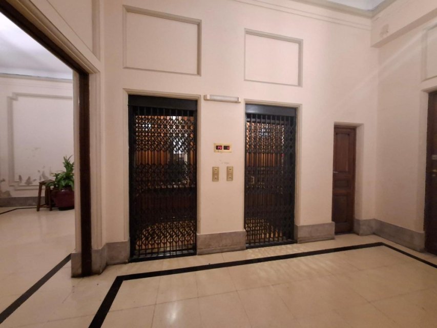 CORDOBA 1300 Tribunales Capital Oficina 4 con Dep.  ambientes  En Venta -16