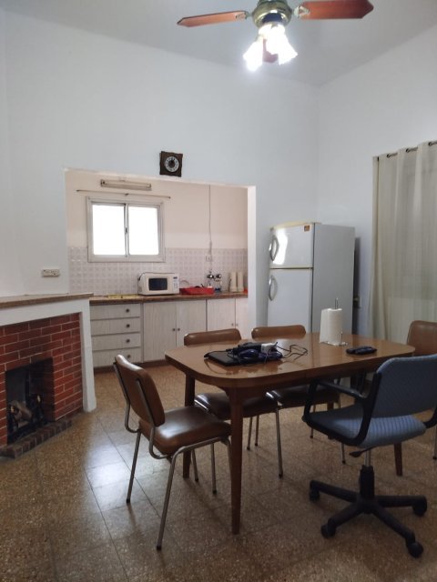 C.ESCRIBANO AL 900 Junín Casa 4 con Dep.  ambientes  En Venta -2
