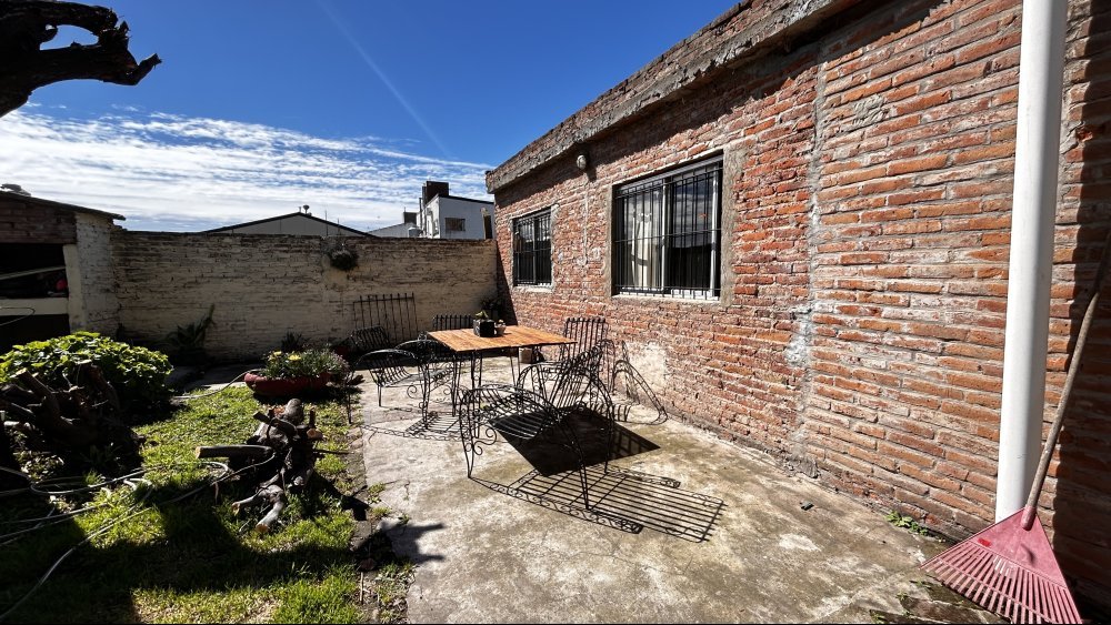 Roque Vazquez 900 Junín Casa 4 con Dep.  ambientes  En Venta -15