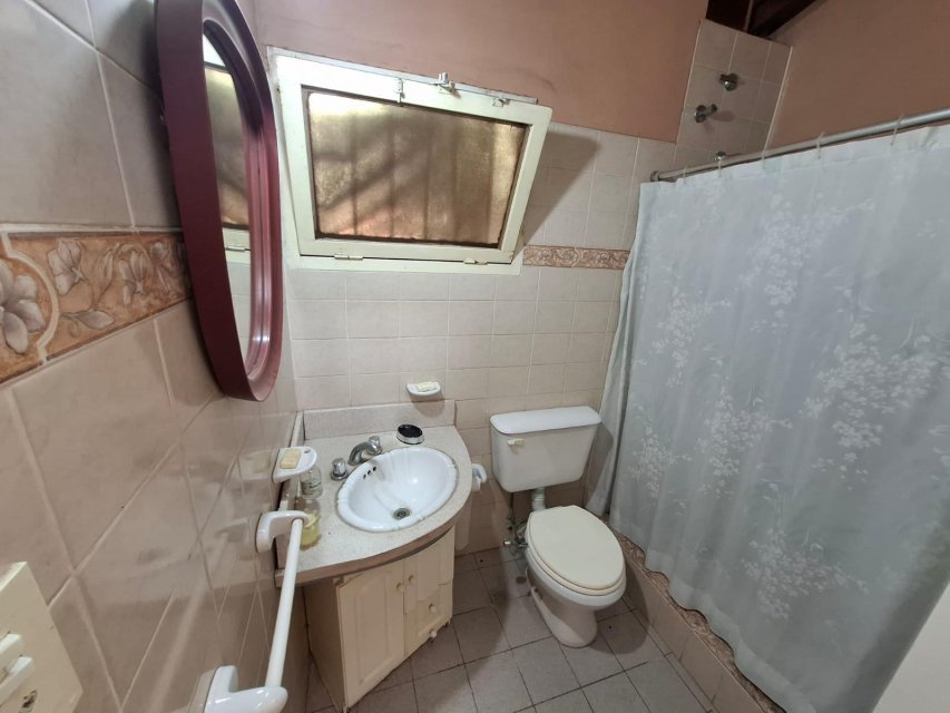 Primera Junta & R.E de San Martin Junín Casa 4 con Dep.  ambientes  En Venta -7