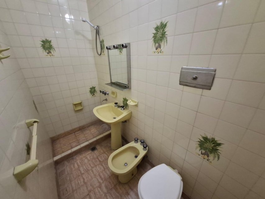 Primera Junta & R.E de San Martin Junín Casa 4 con Dep.  ambientes  En Venta -14