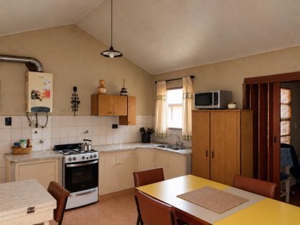 Atractiva Inversión! Casa Interior con buenas comodidades.