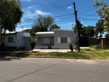 Casa en buen estado, amplio terreno en esquina- Ideal Inversión