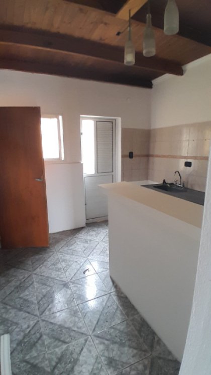 Casa Económica, Lista para escriturar 3 ambientes En Junín / Bs As