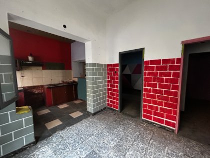 Genial Casa Económica con inmenso terreno a refaccionar en Junín (B)