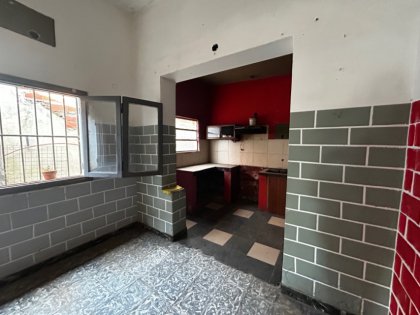 Genial Casa Económica con inmenso terreno a refaccionar en Junín (B)
