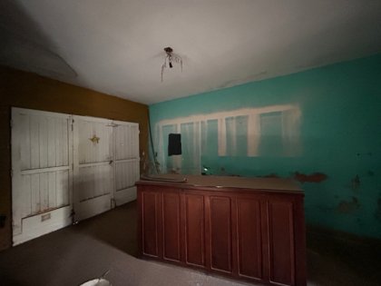 Genial Casa Económica con inmenso terreno a refaccionar en Junín (B)