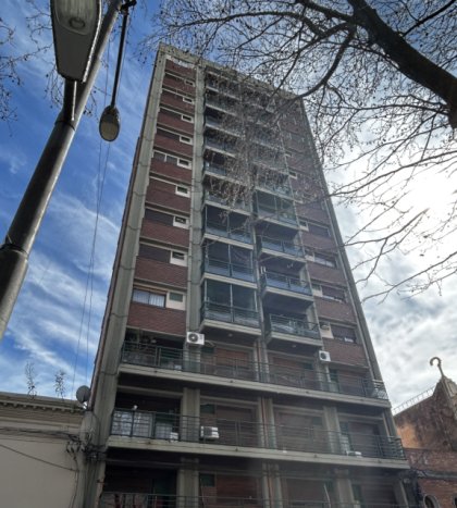 Emblemático Semipiso con Vistas Panorámicas en Edificio Lebensohn