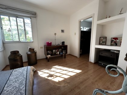 Dúplex Minimalista a Estrenar con Ubicación Premium y Terraza Espectacular