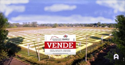 Quincho con galería semicubierta,  ubicado en un amplio terreno en esquina.