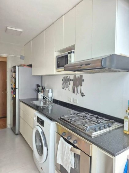 Excelente departamento 2 Ambientes Contra frente. en  RECOLETA