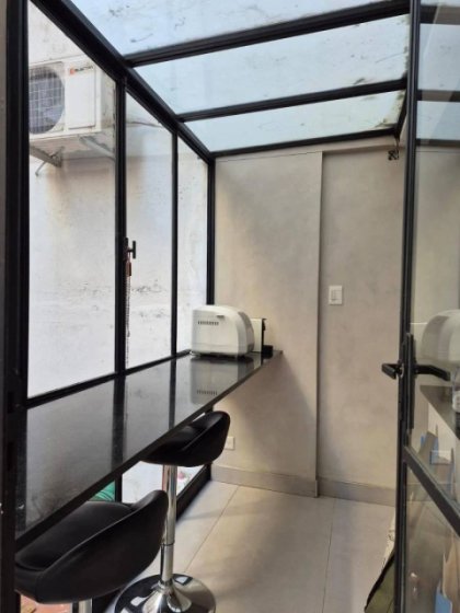 Excelente departamento 2 Ambientes Contra frente. en  RECOLETA