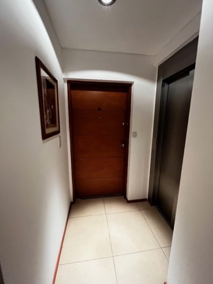 DEPARTAMENTO EN EL CENTRO COMERCIAL DE LA CIUDAD