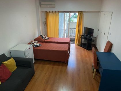 Departamento  Monoambiente en Zona de Plaza San Martin Capital