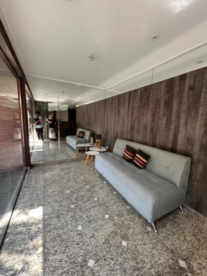 Piso de 5 Ambientes C/Cochera en el Centro de Castelar Norte