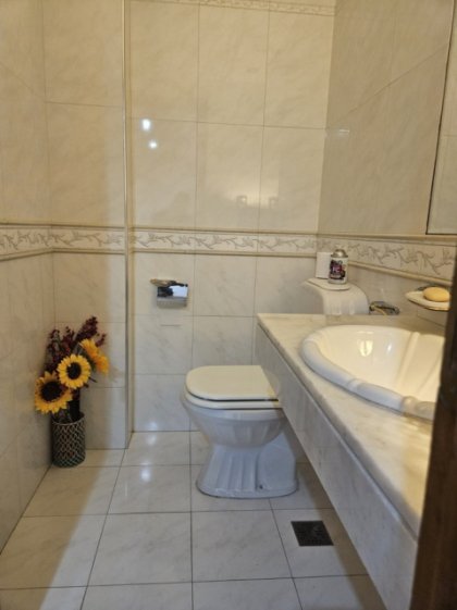 Piso de 5 Ambientes C/Cochera en el Centro de Castelar Norte