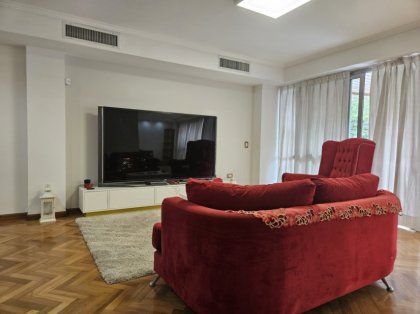 Piso de 5 Ambientes C/Cochera en el Centro de Castelar Norte