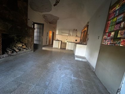Vendemos Terrenos en PNLG (con escritura) C/ Inmueble para refaccionar o demoler.