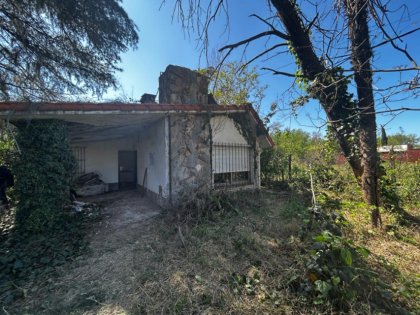 Vendemos Terrenos en PNLG (con escritura) C/ Inmueble para refaccionar o demoler.