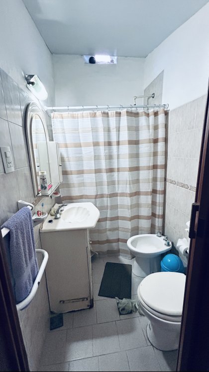 Casa económica y sencilla en venta 4 ambientes.