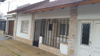 Casa familiar en barrio Belgrano.