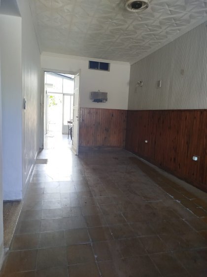 Casa familiar en barrio Belgrano.