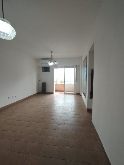 Departamento céntrico tres ambientes