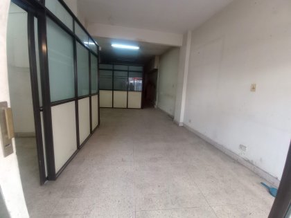 Local Comercial en Alquiler en Balvanera EN UNA DE LAS CUADRAS DE MAYOR MOVIMIENTO DE BALVANERA